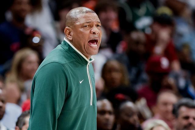 中国队官宣世界杯12人大名单 孙铭徽方硕落选